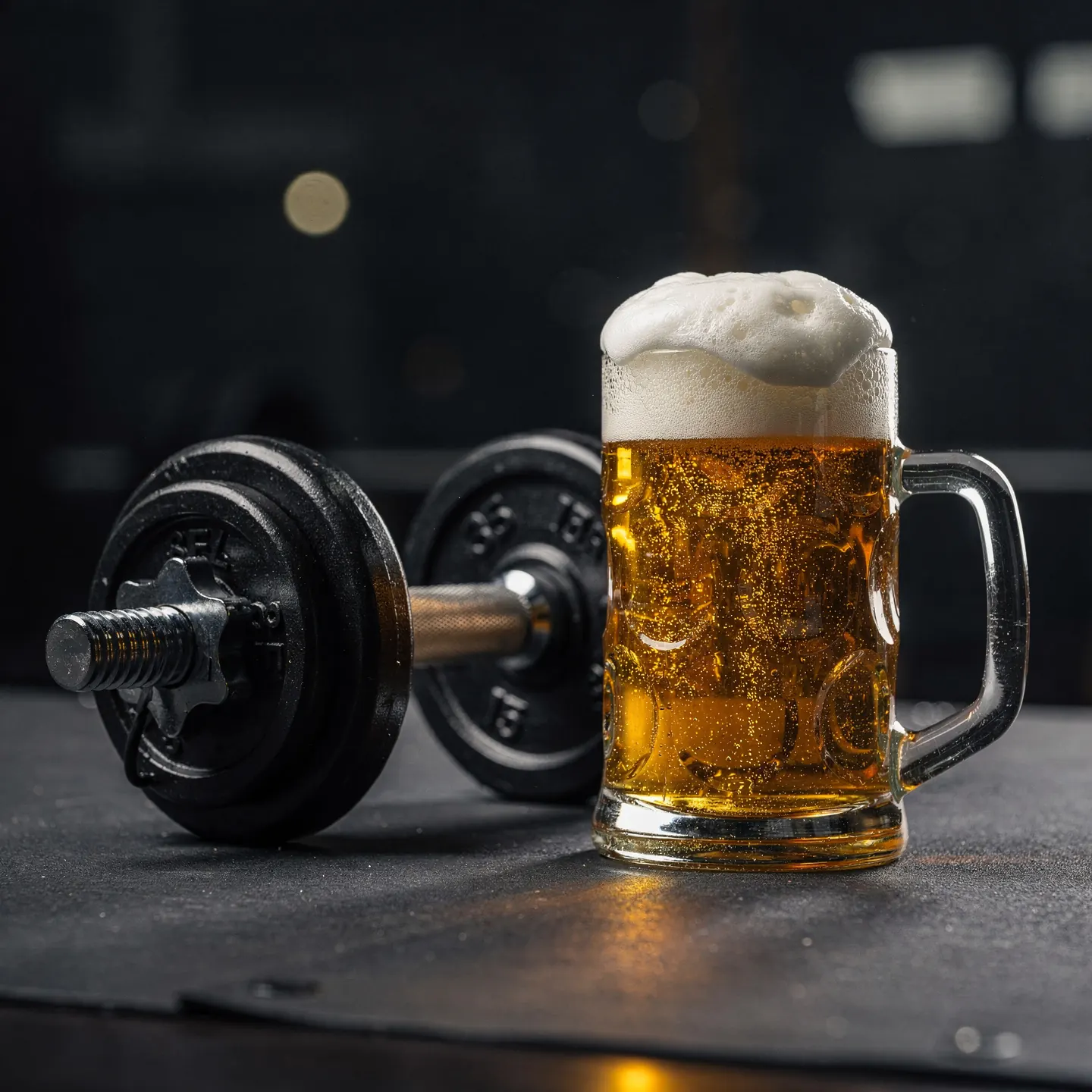 ¿El alcohol arruina tus ganancias en el gimnasio?
